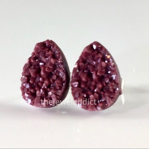 3 for 15🎀maroon faux druzy teardrop studs - Picture 3 of 5